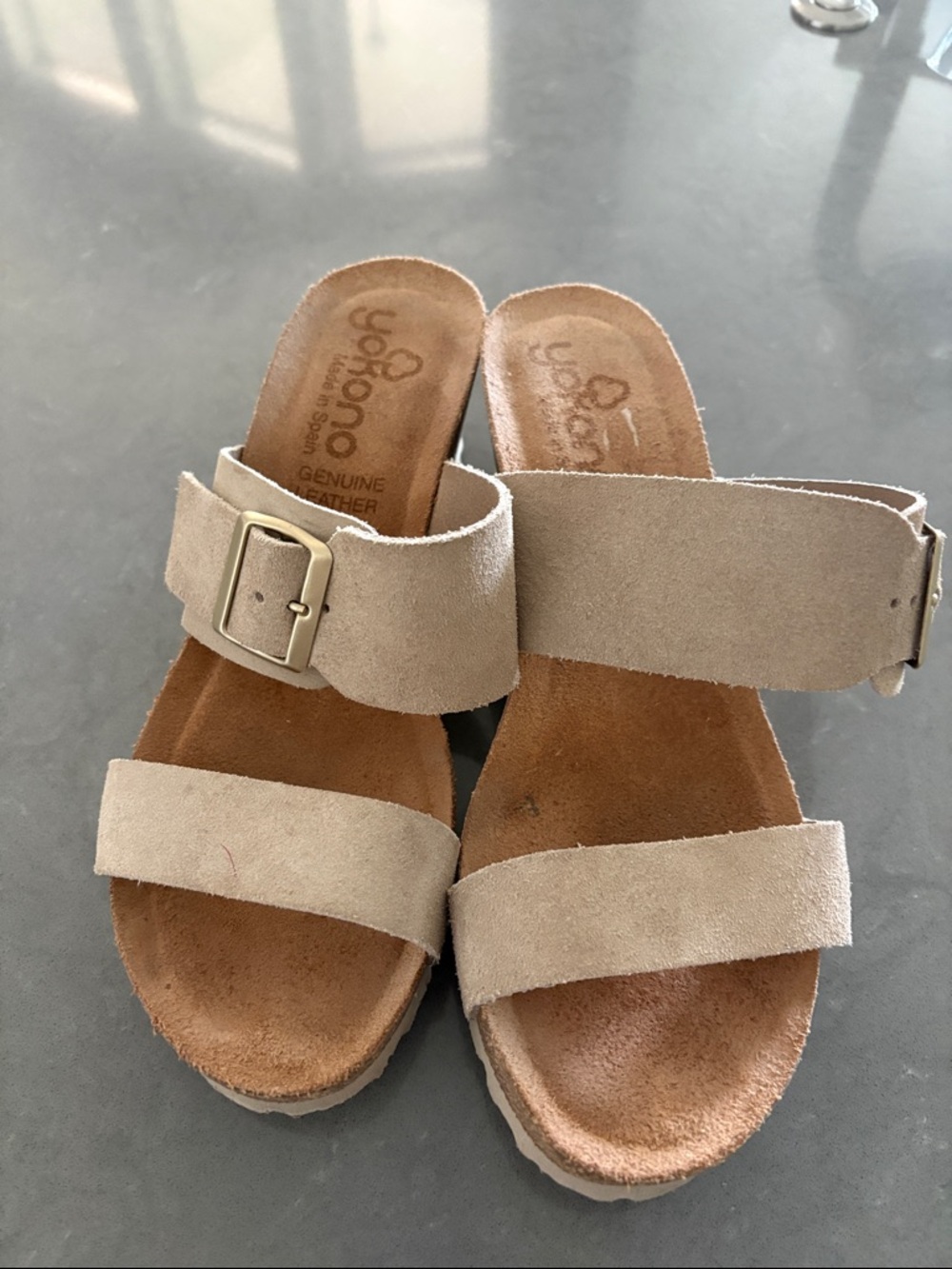 Yokono Beige Suede Slide Sandals SZ 9